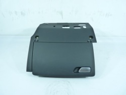 бардачок пассажира Audi OE 8V1857035B 6PS