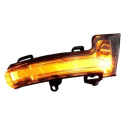 поворотник SKODA OCTAVIA III 2013 2014 2015 2016 2017 2018 2019
