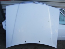 (2 MERCEDES W203 Капот передняя серебристый 744