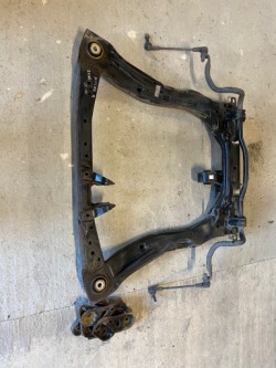 QR049 opel INSIGNIA B рама подрамник перед