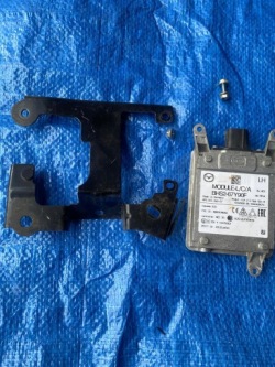 mazda 3 BM Датчик ассистент переключения полосы BHS2-67Y90F BHS2-67Y80F