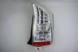 фонарь правый TOYOTA PRIUS III XW30 европа 47-37