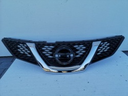 решетка радиатора nissan qashqai 2
