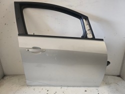 opel Astra J 4 IV дверь правая перед передняя Z176