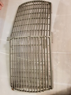 решетка MERCEDES W123