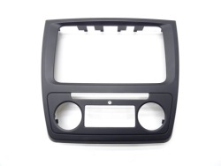 рамка защита радио NAVI навигации 5L0858069L SKODA YETI РЕСТАЙЛИНГ