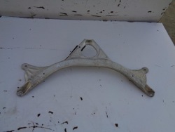 распорка 4G0805645 Audi A6 C7