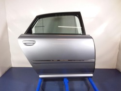 Audi A8 D3 рестайлинг дверь задняя правая LY7J