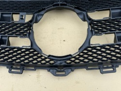 MERCEDES e класс W213 16-20 решетка радиатора воздухозаборник жалюзи A2138880123