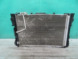 радиатор охлаждения MERCEDES W204 12R A2045000393