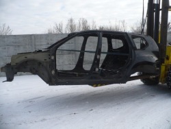 Dacia Duster 2011 год кузов целая крыша четверть NV676