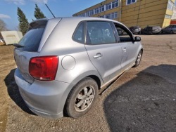 volkswagen POLO шланг воды 2011 1.2л