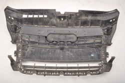 Audi A3 8P решетка радиатора 8P0853651H 8P0853037