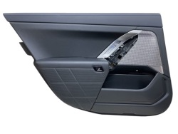 дверные карты левый зад BMW 7 G70