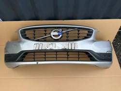бампер volvo V60 S60 РЕСТАЙЛИНГ 2013- комплектный led оригинал