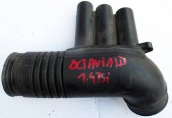 SKODA oe 04E129651C впуск труба Воздух