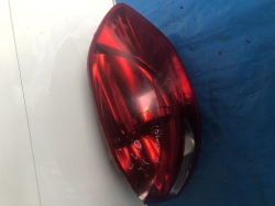 фонарь правый задняя задний renault CLIO III 5D