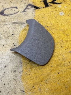 заглушка a перед TOYOTA HILUX VIII 8