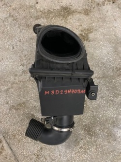 корпус салонного фильтра Воздух M8D2-9H709-AA Range Rover Evoque L551 2.0 d