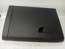 renault ARKANA бардачок пассажира 68500-7841R