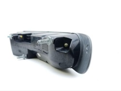 задние фонари Aston Martin virage 2012 с правой америка 8D3313404AH