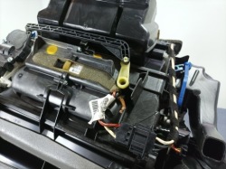 Audi A4 B8 радиатор отопителя отопитель салона европа 8K1820005AL