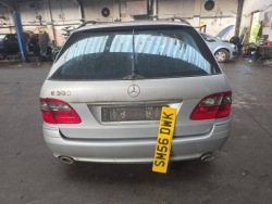 молдинг крышки mercedes-benz e W211 2006 A2117400493