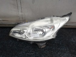 фара левая передняя peugeot 208 и 9802221880