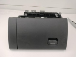 бардачок пассажира renault KOLEOS II 68500-3744R