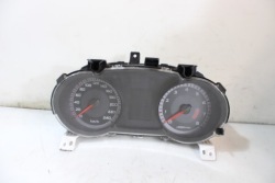 часы mitsubishi Outlander II 2.4