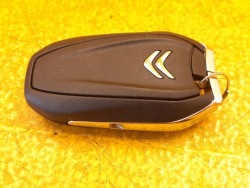 CITROEN C5 X 2022 ключ пилот