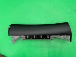 подушка безопасности коленная правая пассажира lexus GS III 05-12 европа