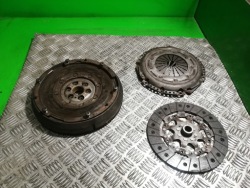 двухмассовый маховик 1.6 16V 9H01 peugeot 407 CITROEN C5
