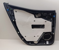 дверные карты правая зад MERCEDES X класс W470 X470 829A05XA7A