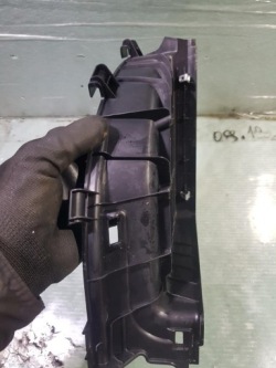 защита дивана левый зад HILUX VIII 58774-0K040