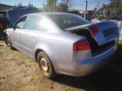 Audi A4 петля задних дверь задняя 2005 2.0л