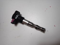 катушка зажигание vw Audi 2.0 004010204 06B905115R