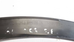 MERCEDES 253 2015-2022 молдинг крыла правая перед A2538857606