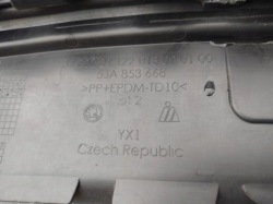 SKODA RAPID 2012-2017 год решетка радиатора каркас 5JA853668 K131/G893