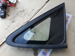 Hyundai IX35 2009 - 2015 год стекло кузова правая зад