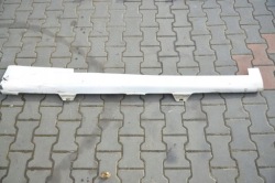 порог правый vw SCIROCCO 1K8 2013r