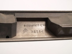 CITROEN XSARA PICASSO молдинг накладка крышки багажника зад 9635595877