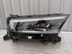 opel MOKKA b фара правая led 9834016680