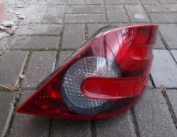 MERCEDES класс r W251 правый фонарь A2518200464