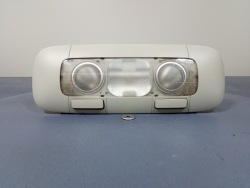 vw Golf V PLUS лампочка Обшивка потолка зад 1K0947291A