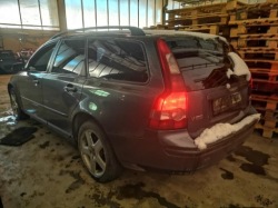volvo V50 шланг интеркулера 2005 2.0л