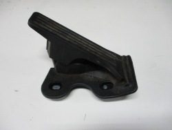 педаль газа mazda oe GHP9-41600-G