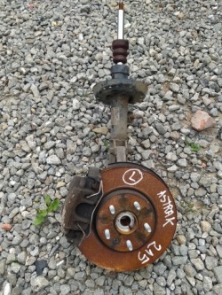 opel ASTRA K 5 поворотный кулак, цапфа левый 39030299