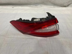 MASERATI LEVANTE фонарь левый 670032332