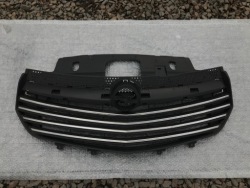 opel Vivaro II b 2 решетка радиатора перед передний 2015-2022